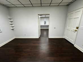 370 W Grand Blvd, Corona, CA for sale Interior Photo- Image 2 of 6