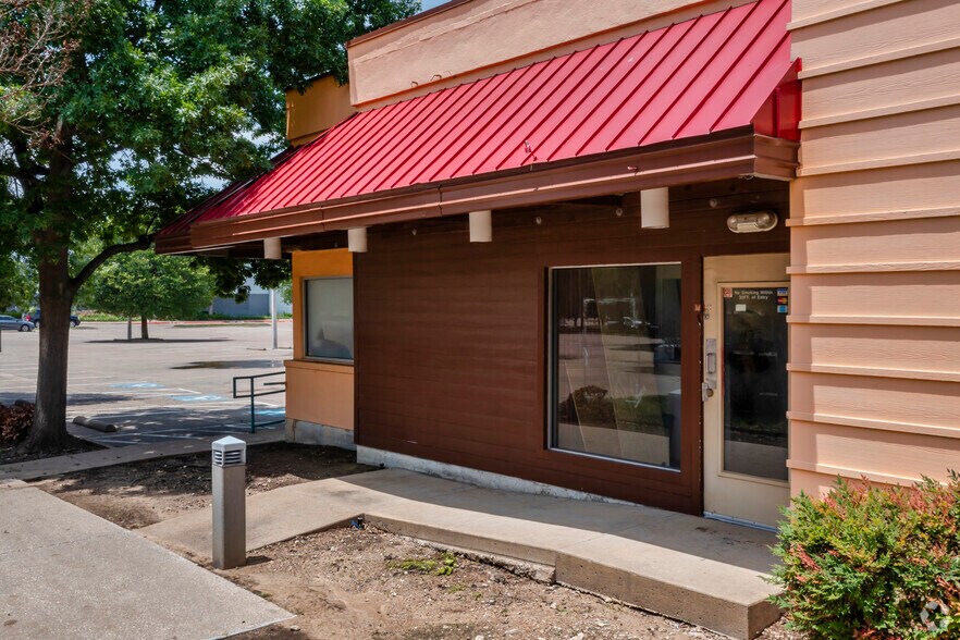13935 N Central Expy, Dallas, TX for sale - Building Photo - Image 2 of 6