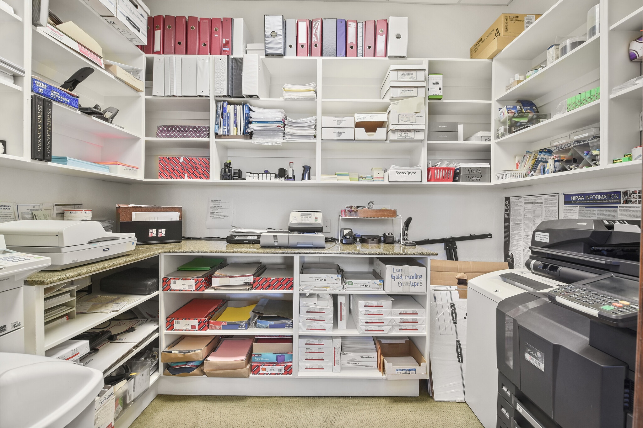 101 Simonton St, Conroe, TX for lease Interior Photo- Image 1 of 8