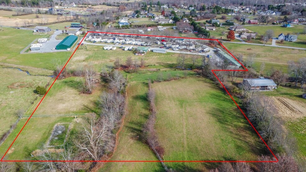 3330 Line Springs Rd, Sevierville, TN for sale - Building Photo - Image 2 of 8