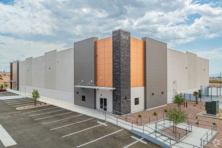 1713 Stefani St, Calexico, CA for lease - Building Photo - Image 3 of 15