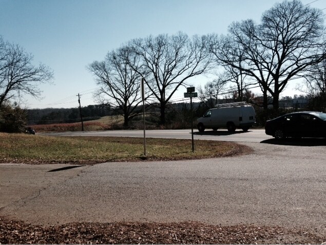 4589 Cumming Hwy, Canton, GA for sale - Building Photo - Image 1 of 1