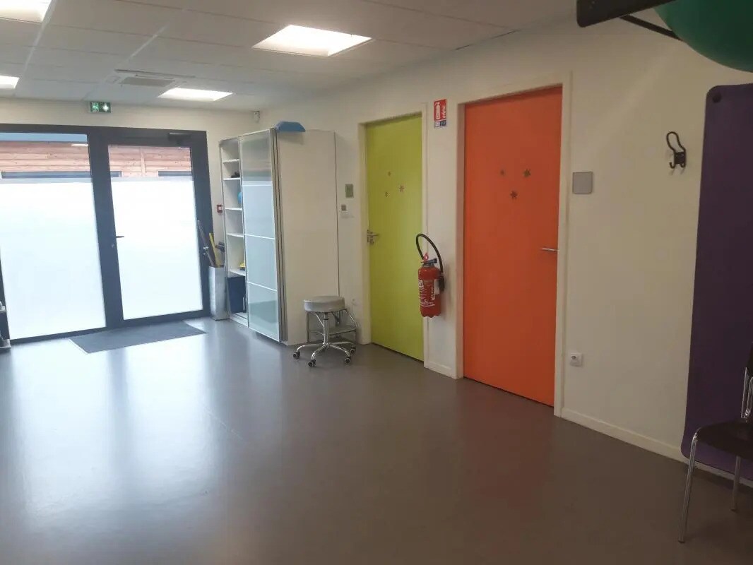 2 Rue Geneviève Anthonioz De Gaulle, Saint-Vallier for lease Interior Photo- Image 1 of 7