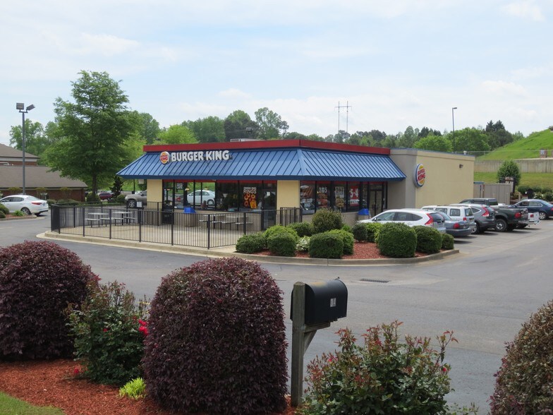 34 Sammy Mcghee Blvd, Jasper, GA for sale - Primary Photo - Image 1 of 1