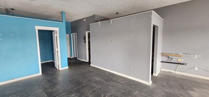 2876 SW 4th Ave, Ontario, OR for lease Interior Photo- Image 2 of 7