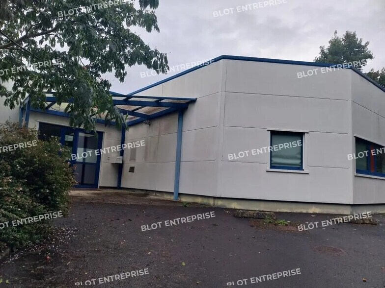 Office in Quimper for lease - Building Photo - Image 2 of 7