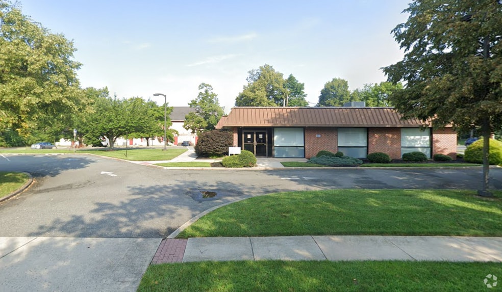 1951 Route 70 E, Cherry Hill, NJ for lease - Building Photo - Image 2 of 3