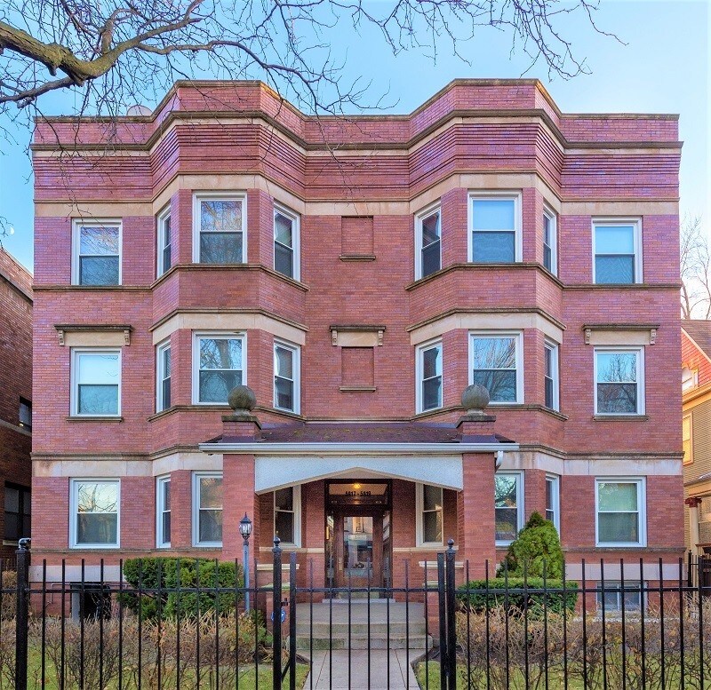 5917 W Midway Park, Chicago, IL for sale Primary Photo- Image 1 of 1