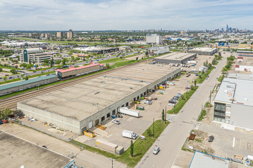 3920-4032 101 St NW, Edmonton, AB for sale - Aerial - Image 3 of 18