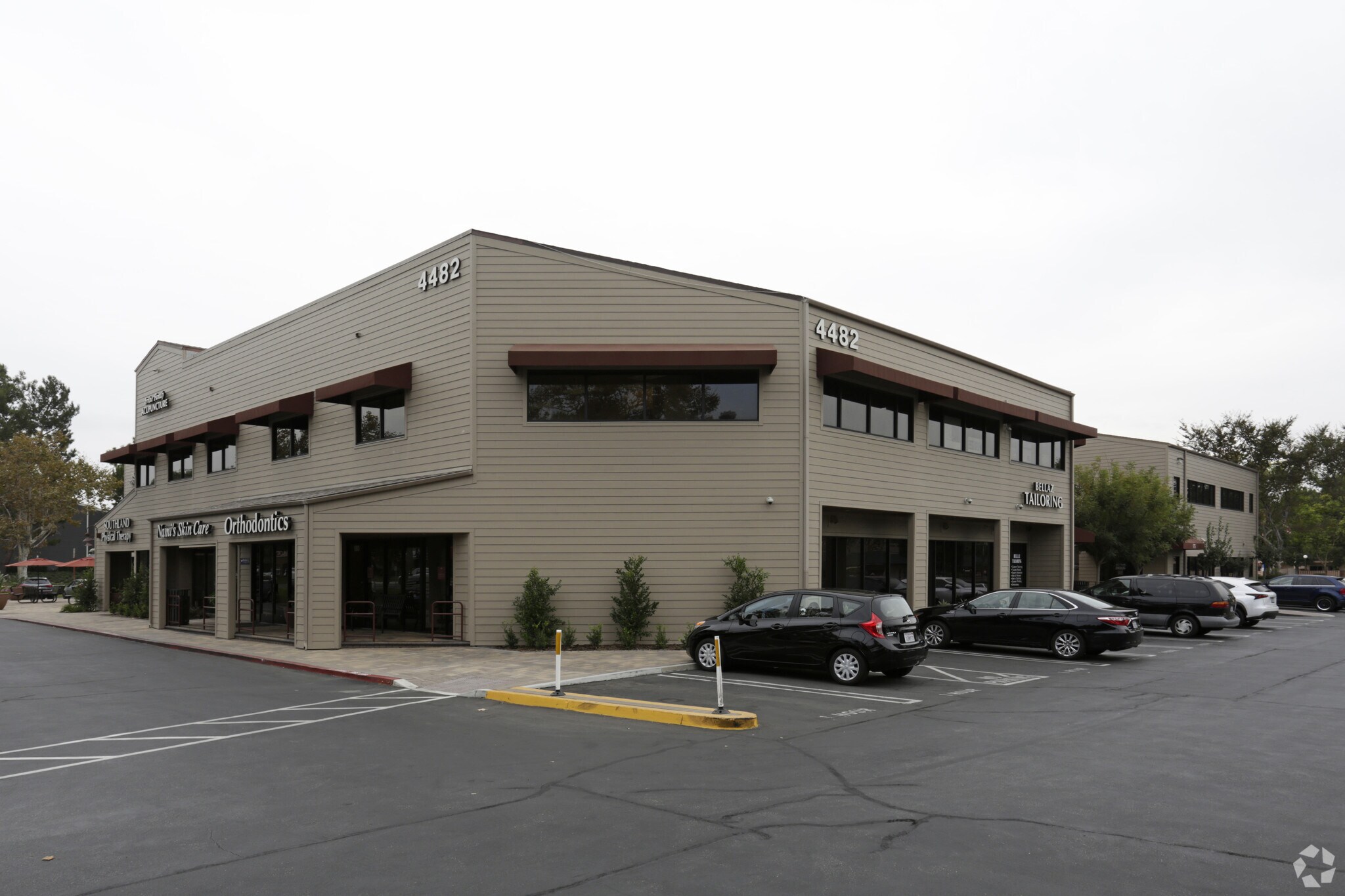 4482 Barranca Pky, Irvine, CA 92604 Rare Medical/Office Vacancy