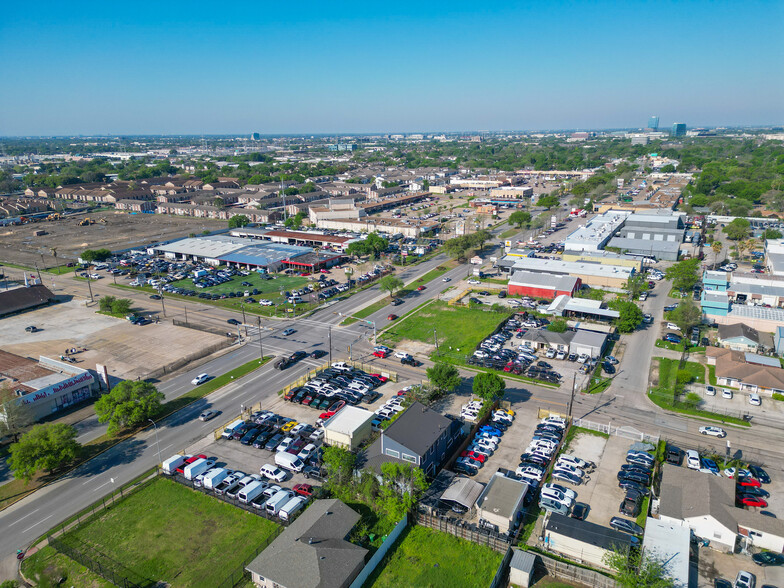 3222 Jarvis St, Houston, TX for sale - Primary Photo - Image 1 of 31