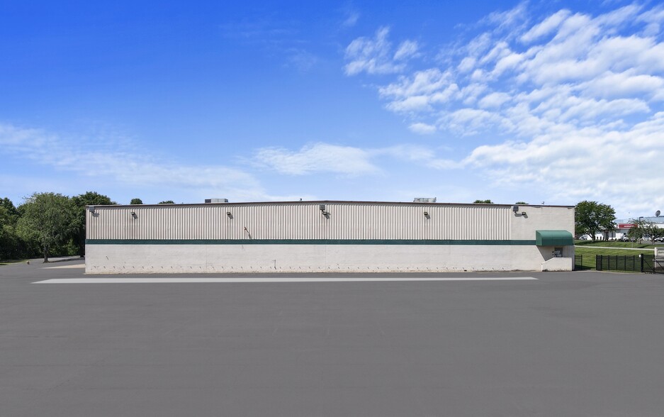 3550 Lee Hill Dr, Fredericksburg, VA for lease - Building Photo - Image 3 of 4