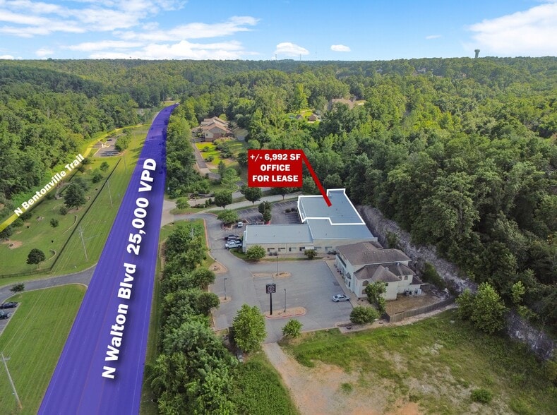 2601 N Walton Blvd, Bentonville, AR for lease - Building Photo - Image 3 of 15