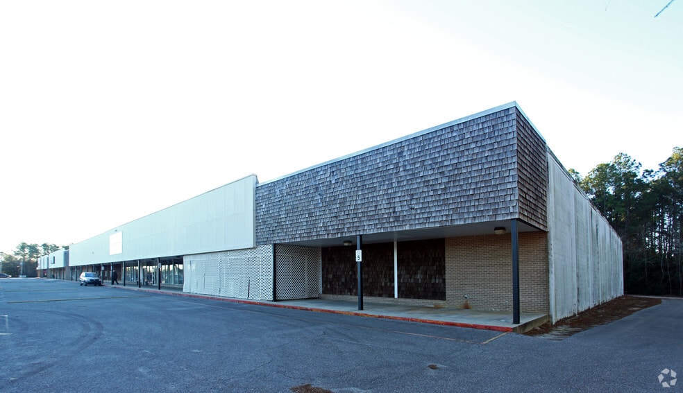 2303-2325 Highway 90, Gautier, MS for sale - Building Photo - Image 2 of 3