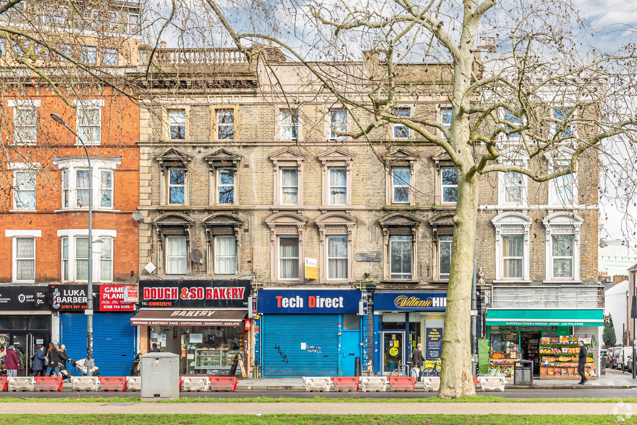 138 Uxbridge Rd, London for sale Primary Photo- Image 1 of 1
