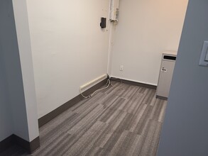 720-722 E Fletcher Ave, Tampa, FL for lease Interior Photo- Image 2 of 5