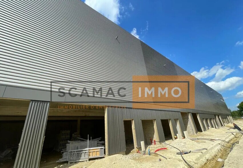 Flex in Courtry for sale - Building Photo - Image 2 of 6