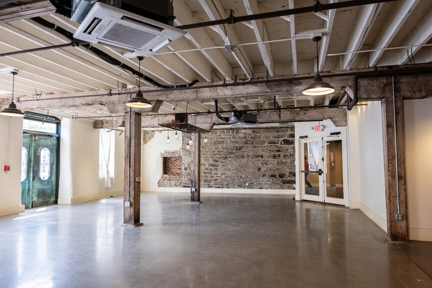 434 Houston St, Nashville, TN for lease - Building Photo - Image 2 of 16