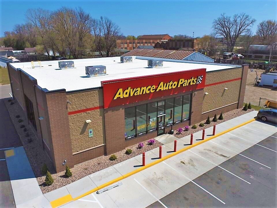 2116 Jackson St, Oshkosh, WI for sale Primary Photo- Image 1 of 1