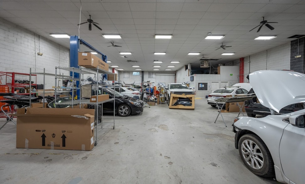 1426 S Miami Blvd, Durham, NC for sale - Interior Photo - Image 3 of 9