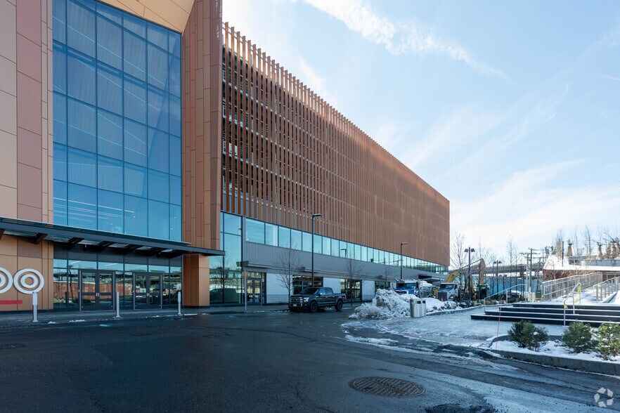 100 Hood Park Dr, Charlestown, MA for lease - Building Photo - Image 3 of 12