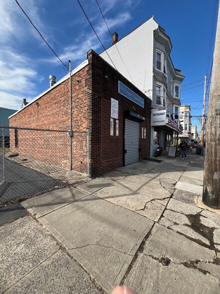 172-174 12th ave, Newark, NJ for sale - Primary Photo - Image 1 of 10