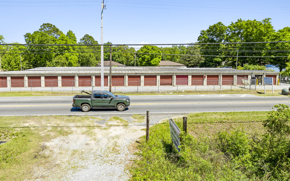 Gray Line Storage Portfolio portfolio of 2 properties for sale on LoopNet.com - Building Photo - Image 3 of 12