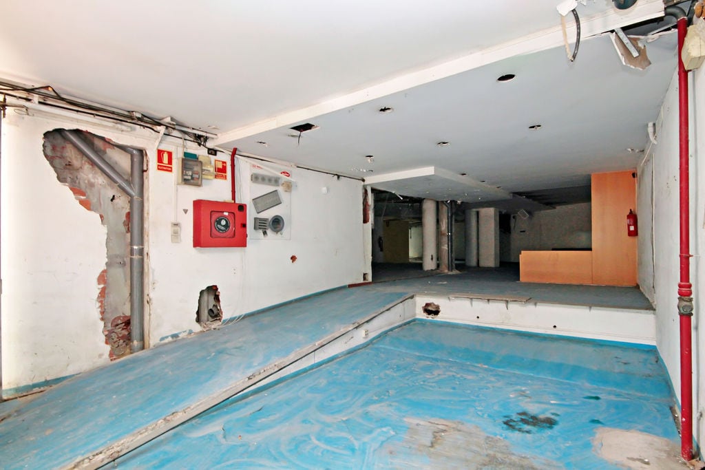 Esplugues de Llobregat, BAR 08950 -  -  - Floor Plan - Image 1 of 13