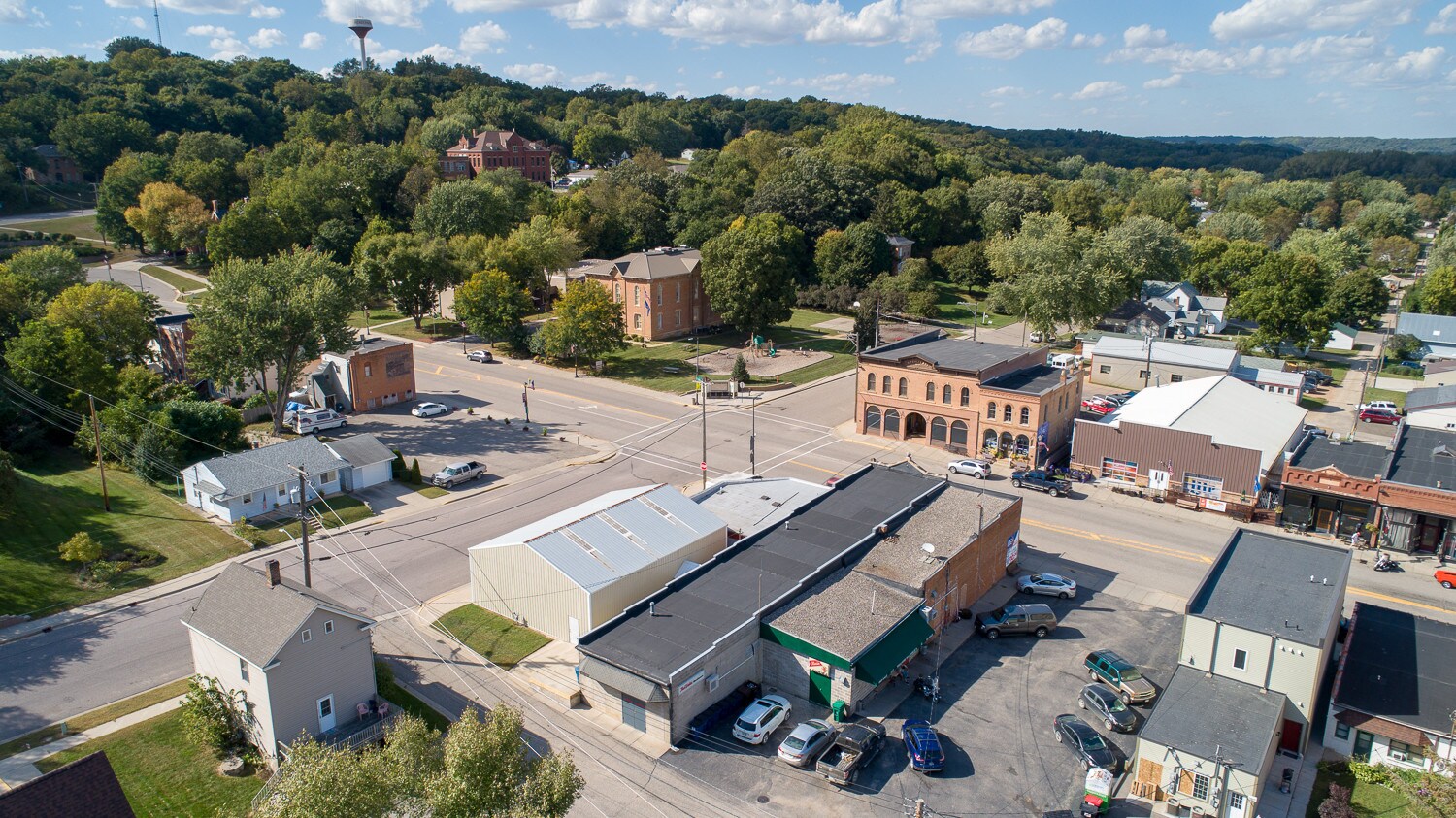 527 Main St, Henderson, MN 56044 True Value