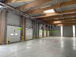 Flex in Lyon for lease Interior Photo- Image 2 of 4