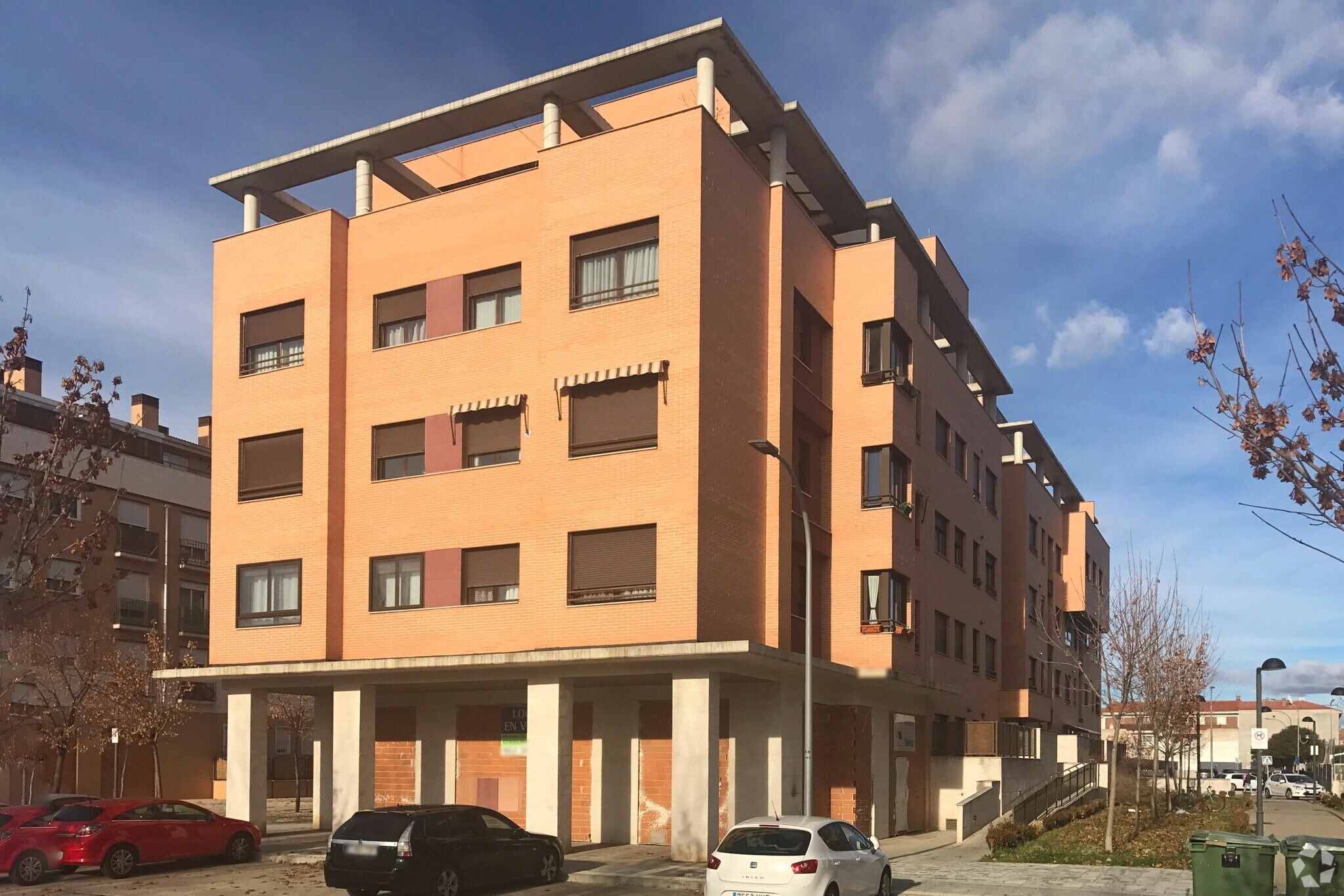 Calle Gonzalo Torrente Ballester, 7, Azuqueca de Henares, Guadalajara for sale Primary Photo- Image 1 of 1