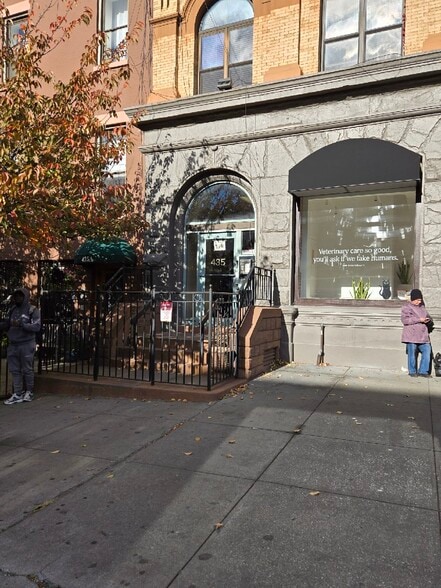 435 9th St, Brooklyn, NY for lease - Building Photo - Image 2 of 10