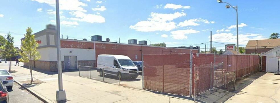 254-05 Hillside Ave, Bellerose, NY for lease - Building Photo - Image 2 of 8