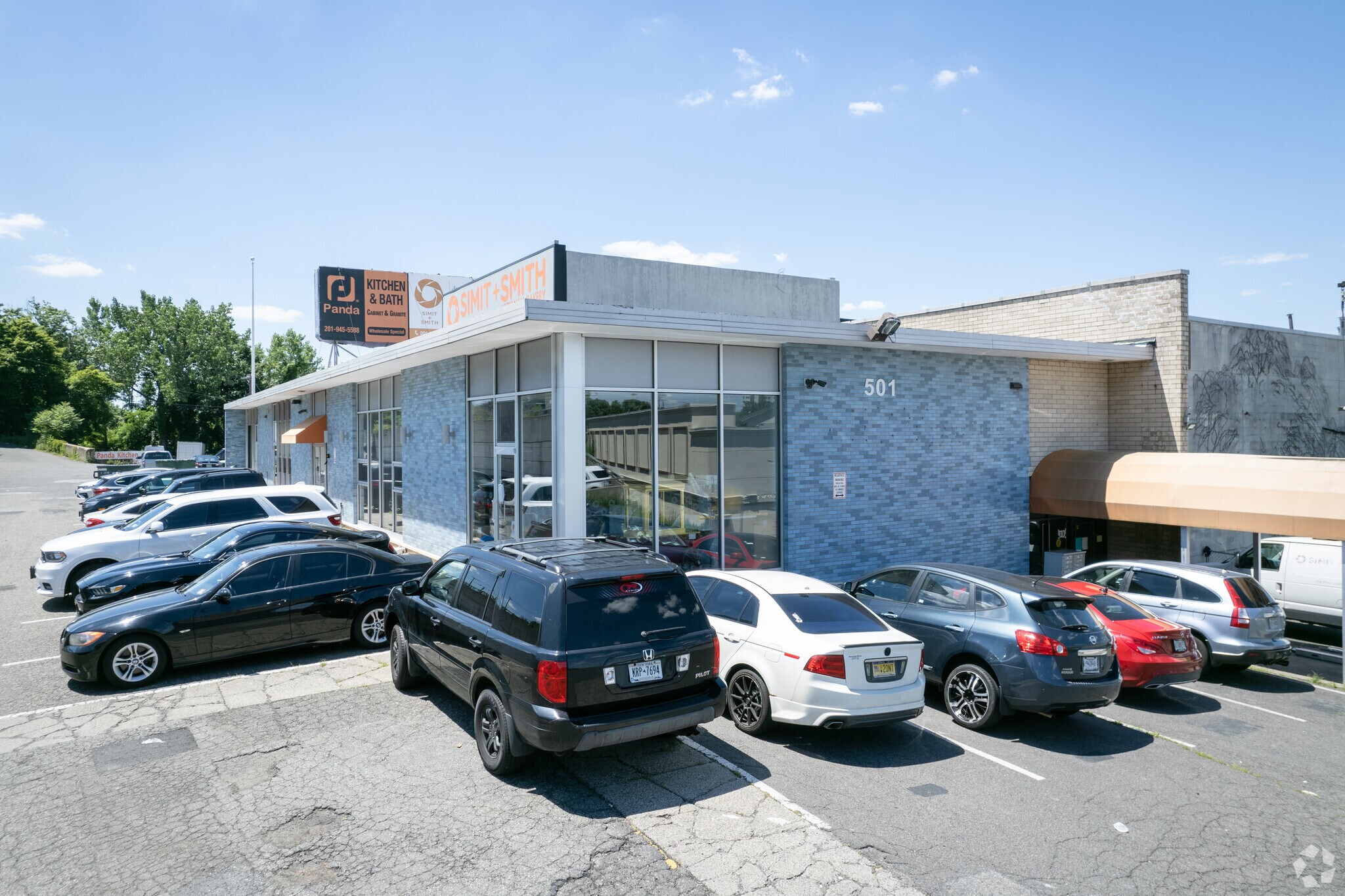 501 Broad Ave, Ridgefield, NJ 07657 Under Contract