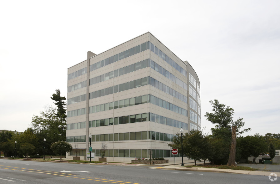 12501 Ardennes Ave, Rockville, MD for lease - Building Photo - Image 2 of 10