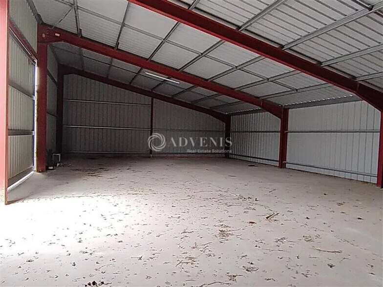 Flex in Nissan-lez-Enserune for lease - Interior Photo - Image 2 of 4