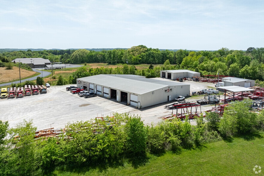 1760 Tom J Hitch Pky, Columbia, TN for lease - Building Photo - Image 2 of 4