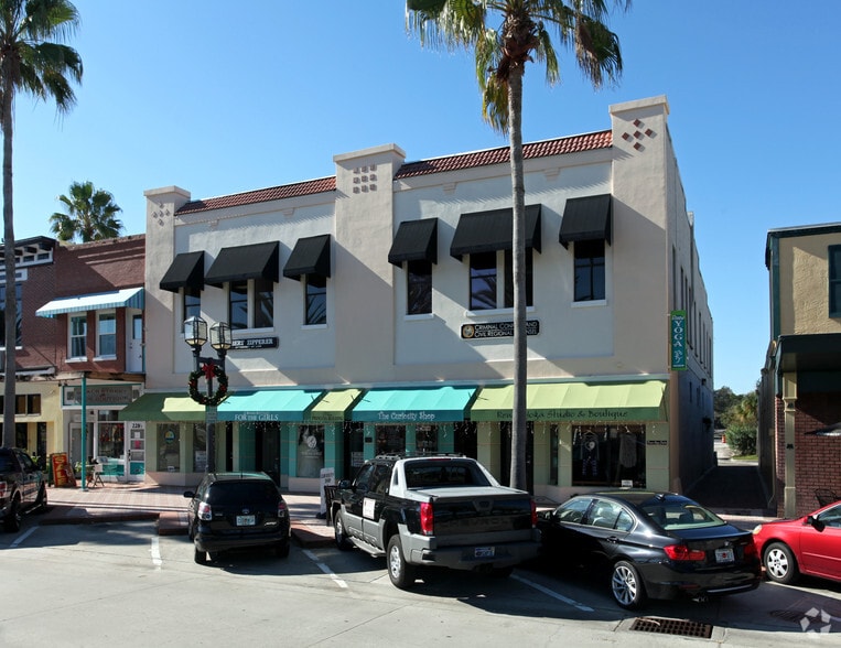 220-226 S Beach St, Daytona Beach, FL for lease - Primary Photo - Image 1 of 20