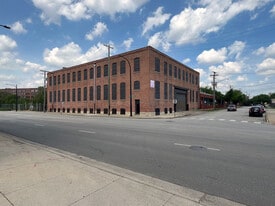 900 W Cermak Rd, Chicago IL - Warehouse