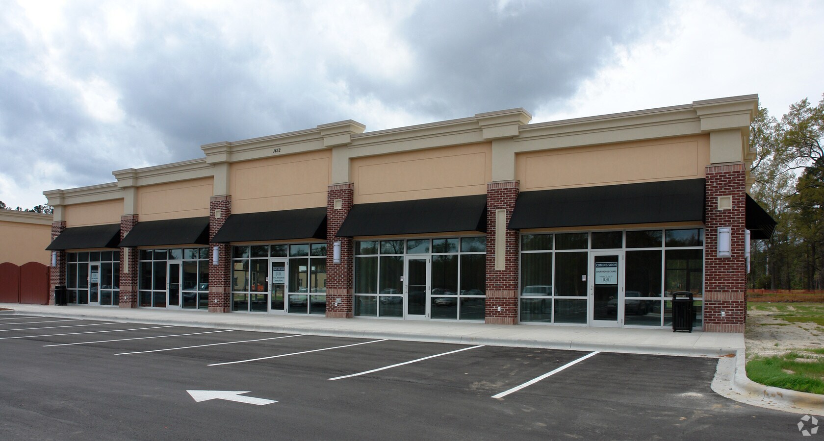 1452 Dean Forest Rd, Savannah, GA 31405