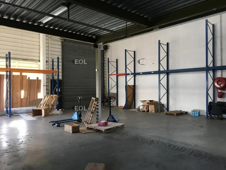 Flex in Bondoufle for lease - Building Photo - Image 3 of 14