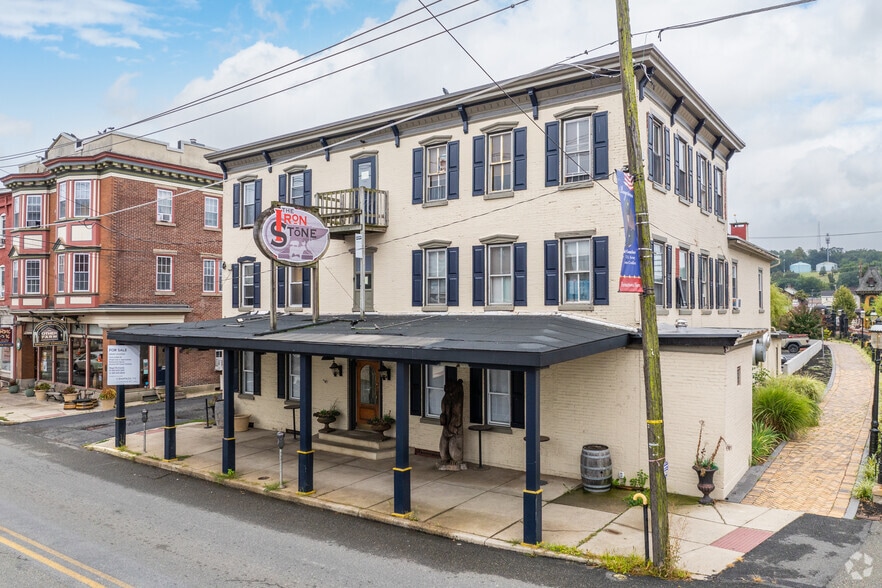 120 E Philadelphia Ave, Boyertown, PA for sale - Primary Photo - Image 2 of 44