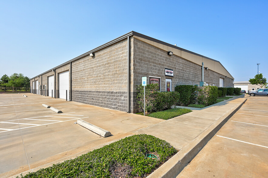 7304 NW 164th St, Edmond, OK for lease - Building Photo - Image 3 of 32