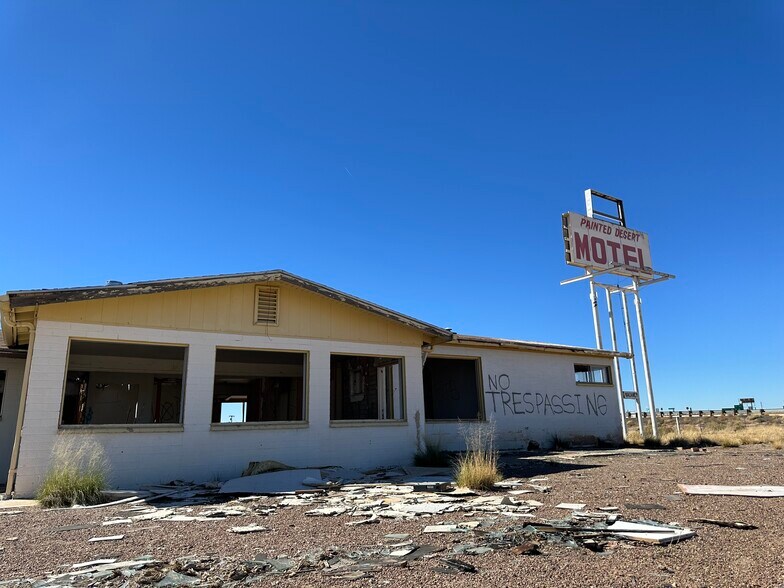 7635 Riverside Ave, Holbrook, AZ for sale - Building Photo - Image 1 of 10