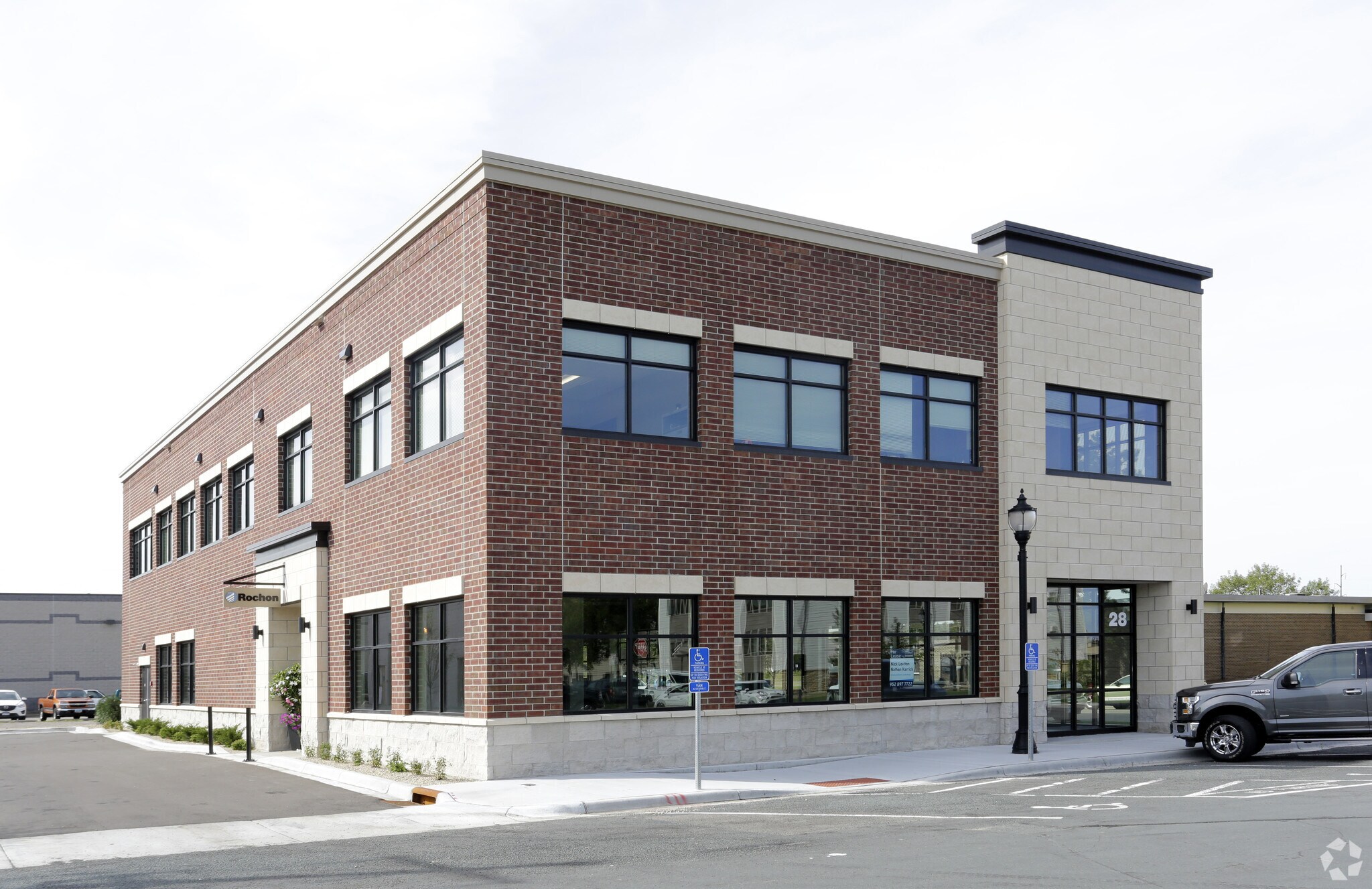 28 2nd St NW, Osseo, MN for sale Primary Photo- Image 1 of 1