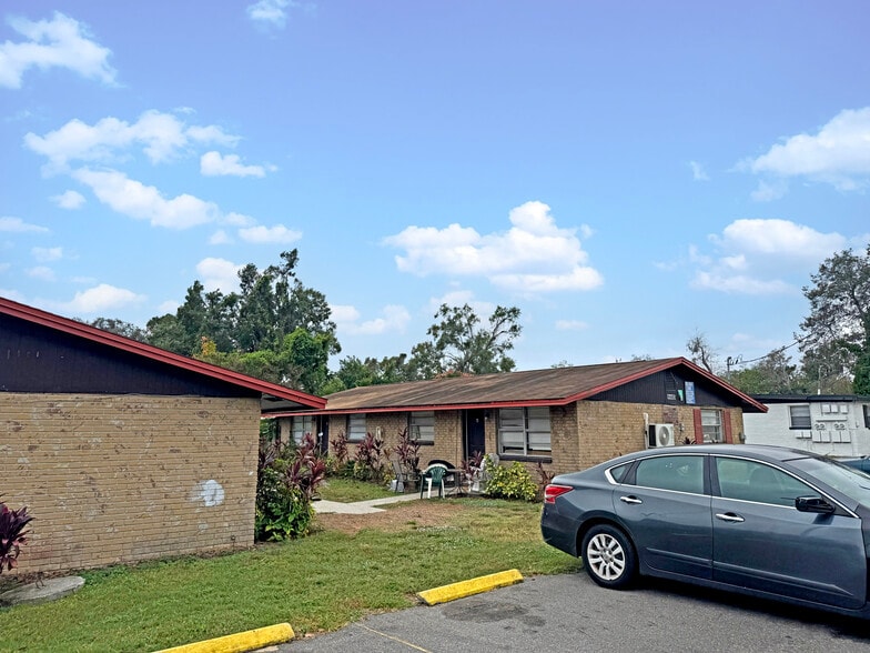 Goldenrod Commons & Sinclair Villas portfolio of 2 properties for sale on LoopNet.com - Building Photo - Image 3 of 16