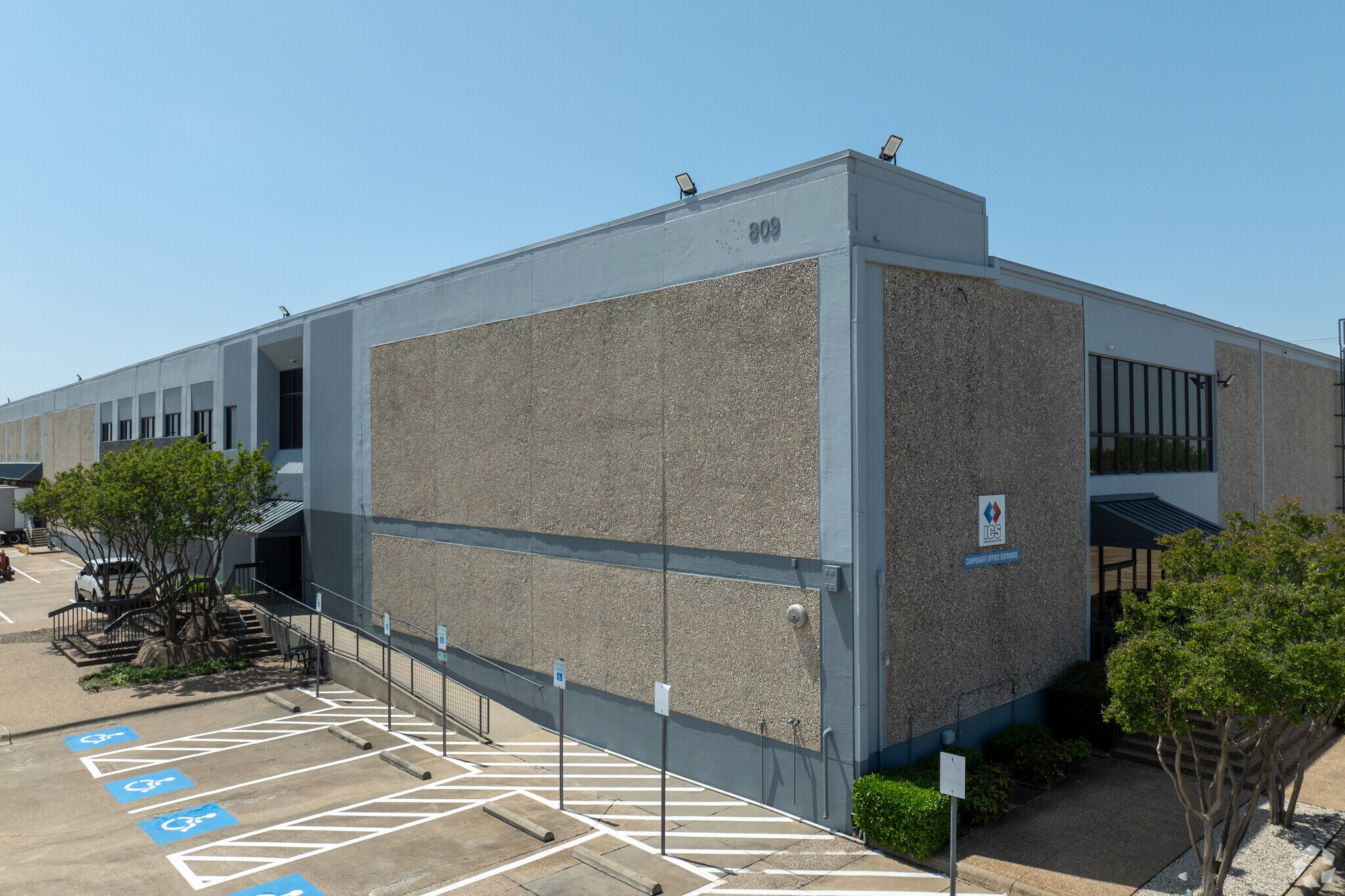 807-809 110th St, Arlington, TX for sale Primary Photo- Image 1 of 1