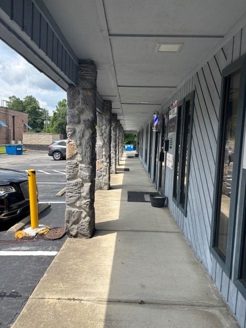 411 Western Blvd, Jacksonville, NC for sale Interior Photo- Image 1 of 10