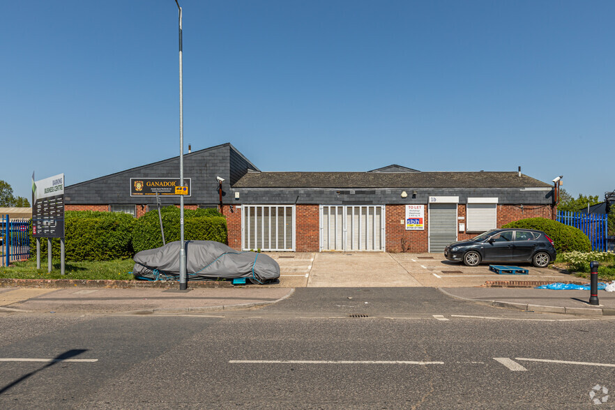 25 Thames Rd, Barking for lease - Building Photo - Image 1 of 11