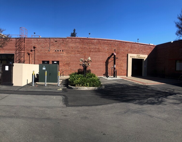 2107 Livingston St, Oakland, CA for lease - Primary Photo - Image 1 of 5